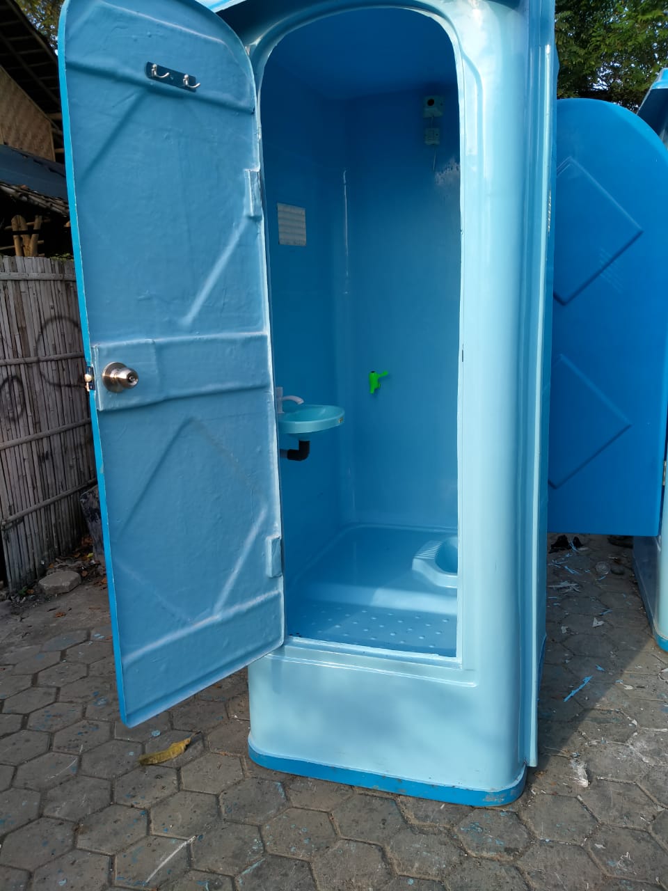 Toilet fiberglass murah